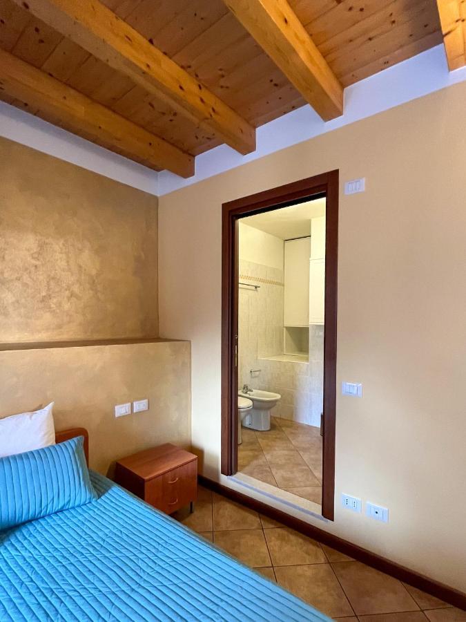Casa Vacanze Al Lago P2 Monasterolo del Castello Bagian luar foto